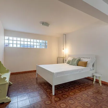 Hola House Mondello 아파트