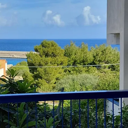 Hola House Mondello 아파트