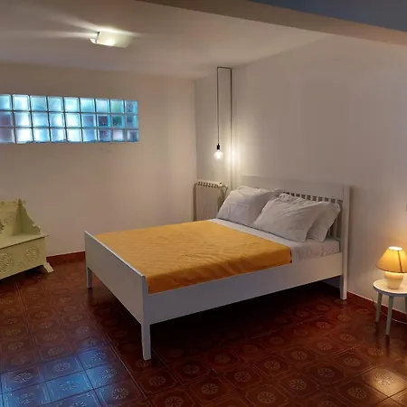 Hola House Mondello 아파트