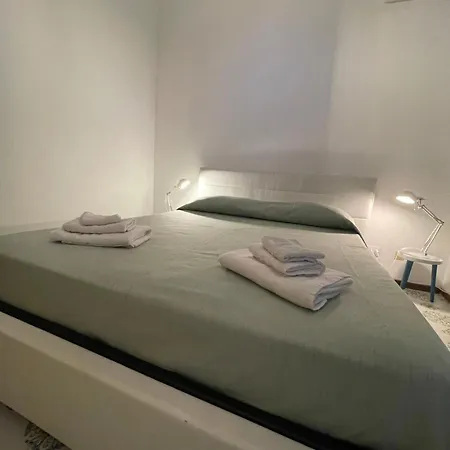 Hola House Mondello * 리도 디 몬델로